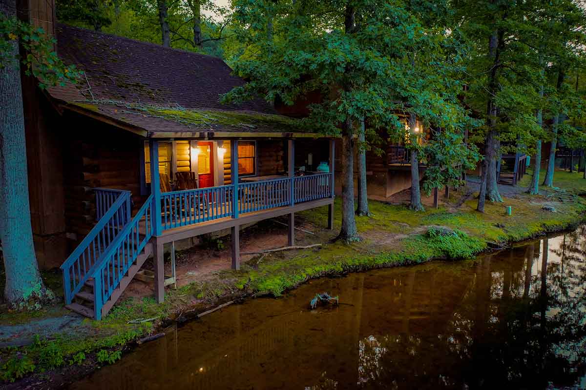 Waterfront log cabin in fredericksburg virginia