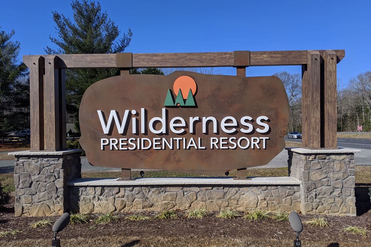 Wilderness Presidential Resort Entry Sign