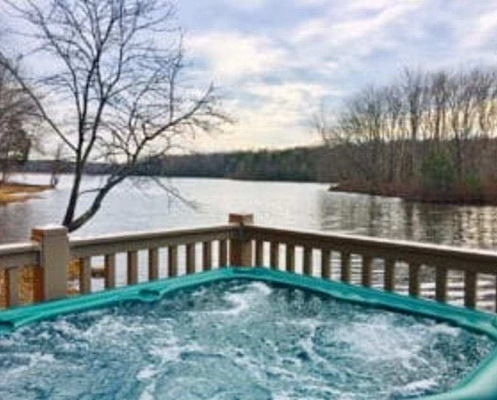 hot tub views is perfect for a mid week escape