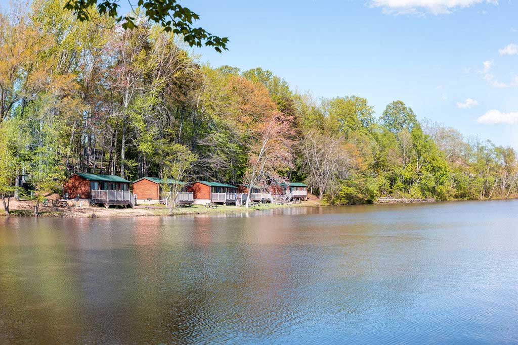 Comfort, Value & Adventure: Why Cabins Beat Hotels Every Time